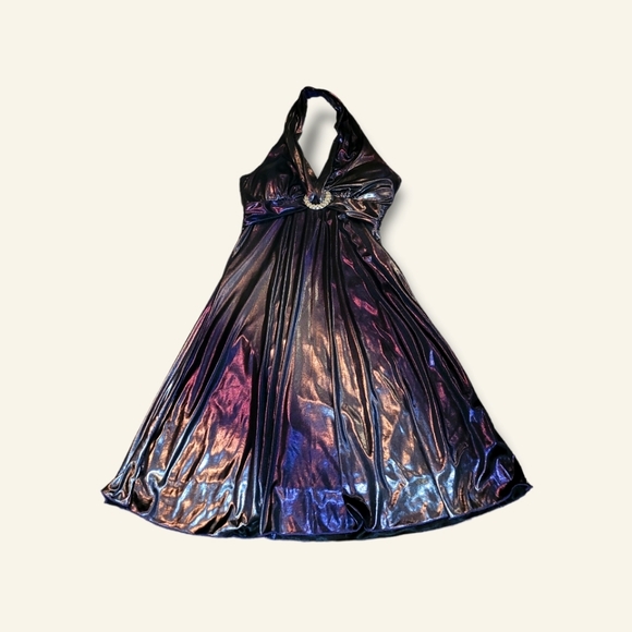 Metallic halter dress - Picture 1 of 4